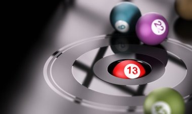 Android mobile app interface showing live football odds and casino games